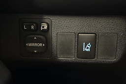 harmaa Toyota RAV4 2016 kuva 15.