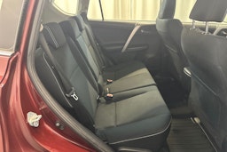 punainen Toyota RAV4 2016 kuva 11.