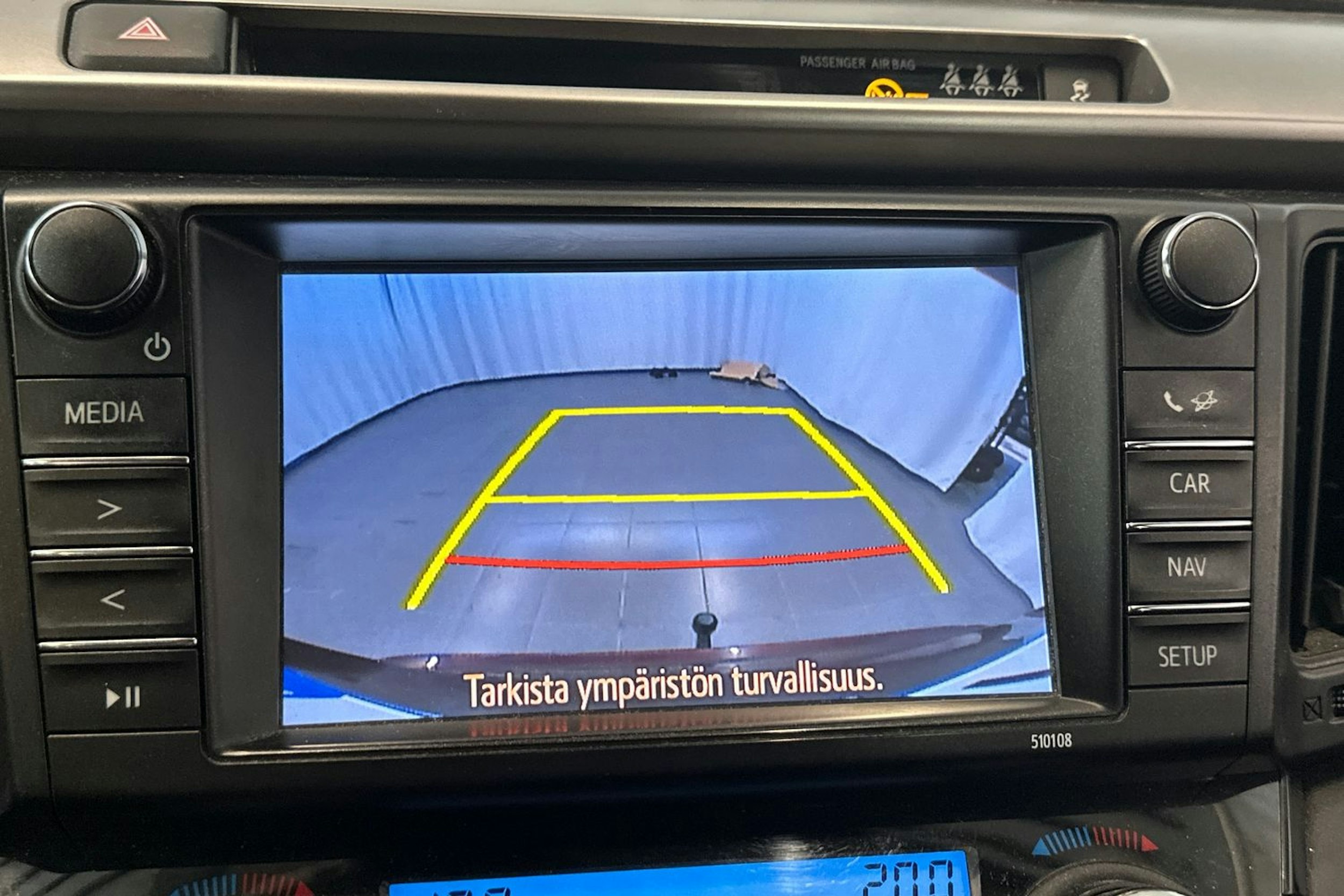 punainen Toyota RAV4 2016 kuva 24.