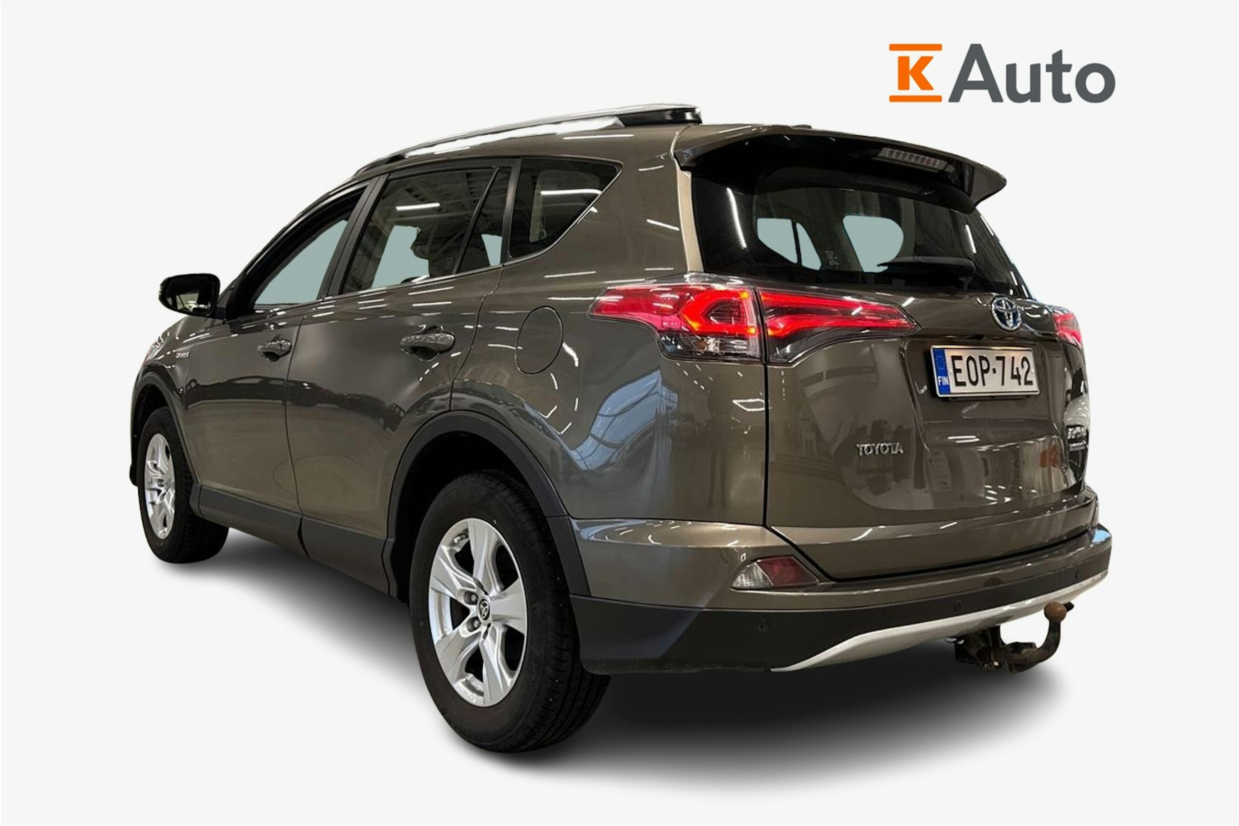 ruskea (beige) Toyota RAV4 2017 kuva 2.