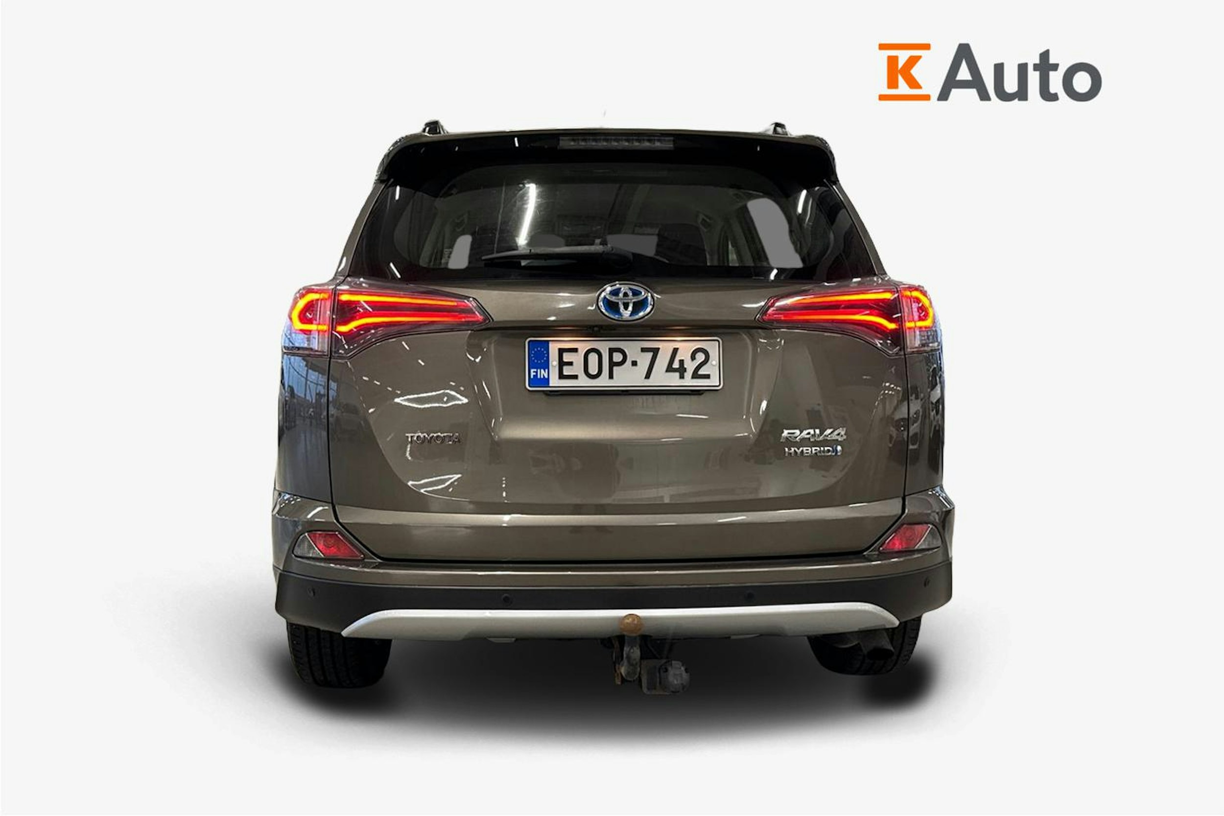 ruskea (beige) Toyota RAV4 2017 kuva 3.