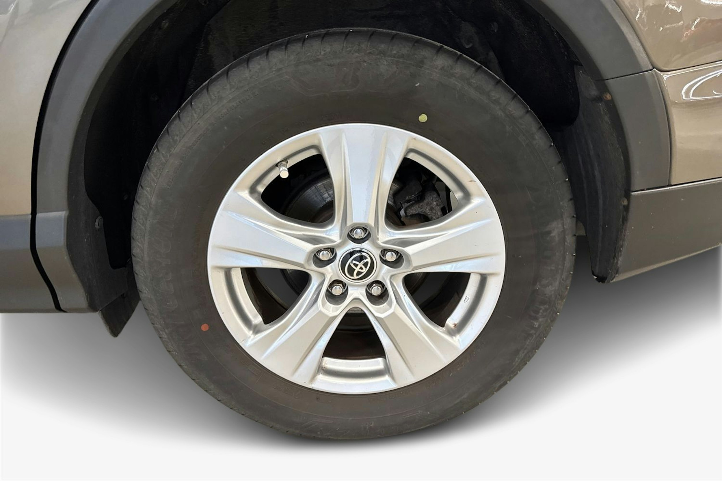 ruskea (beige) Toyota RAV4 2017 kuva 9.