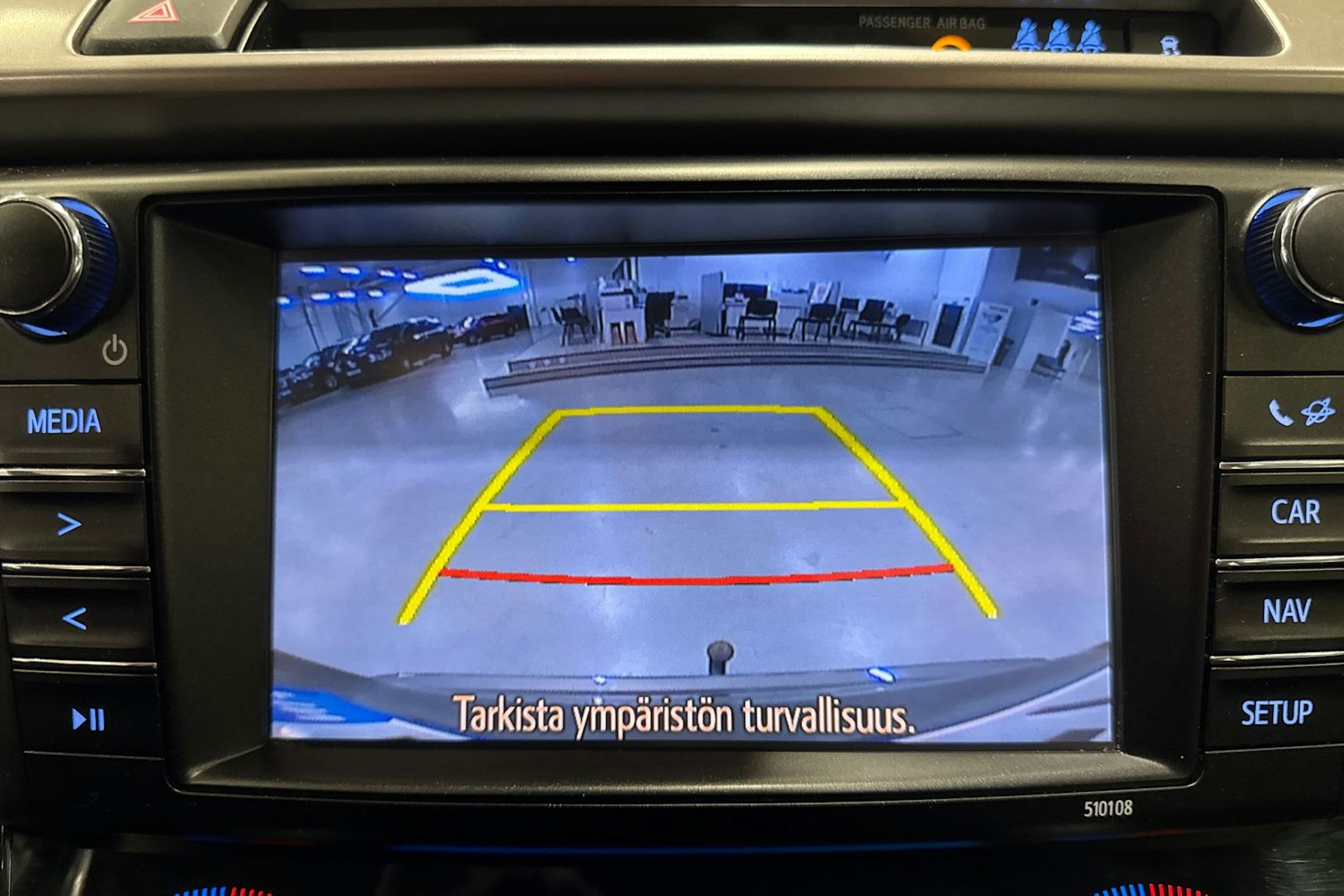 ruskea (beige) Toyota RAV4 2017 kuva 14.