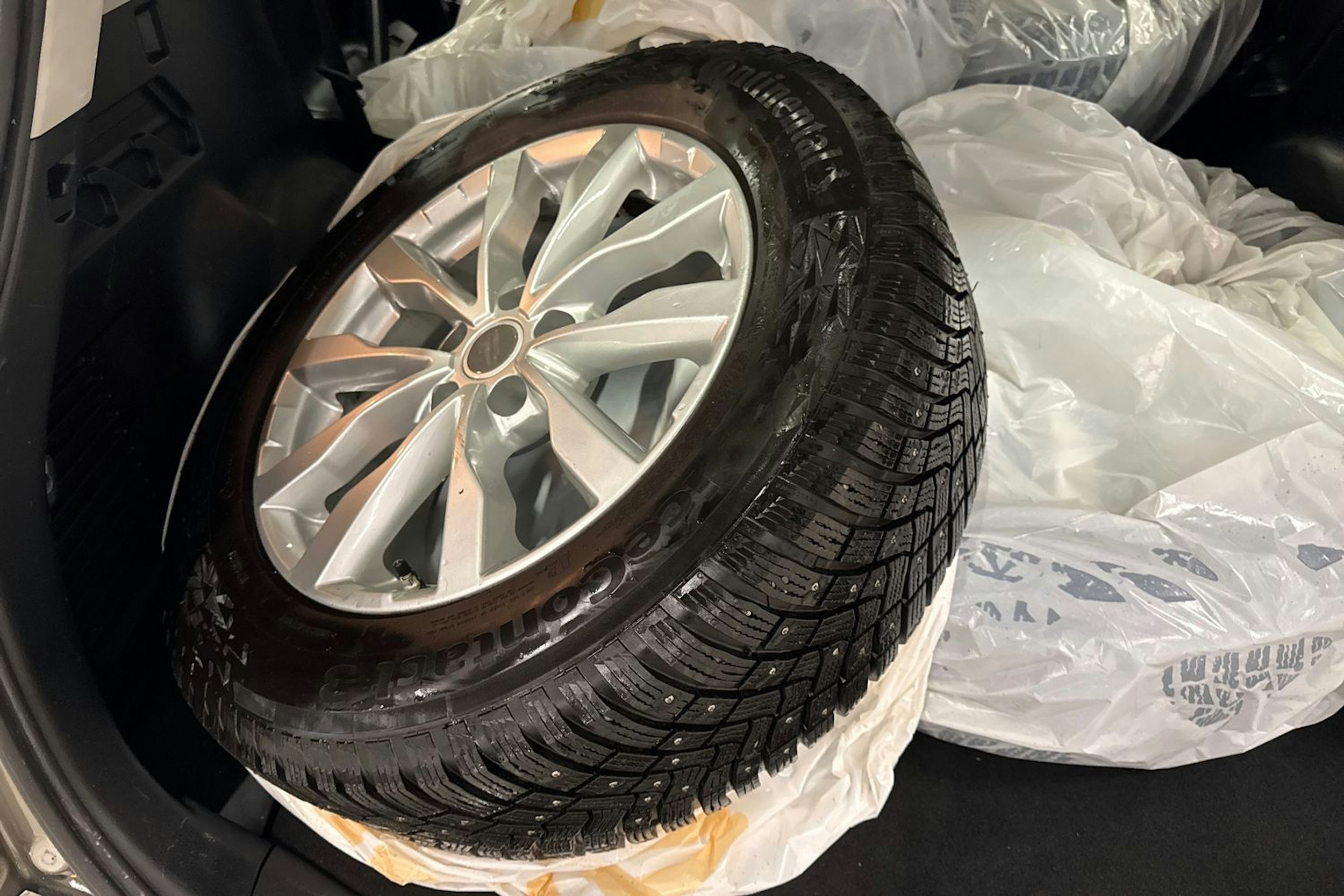 ruskea (beige) Toyota RAV4 2017 kuva 21.