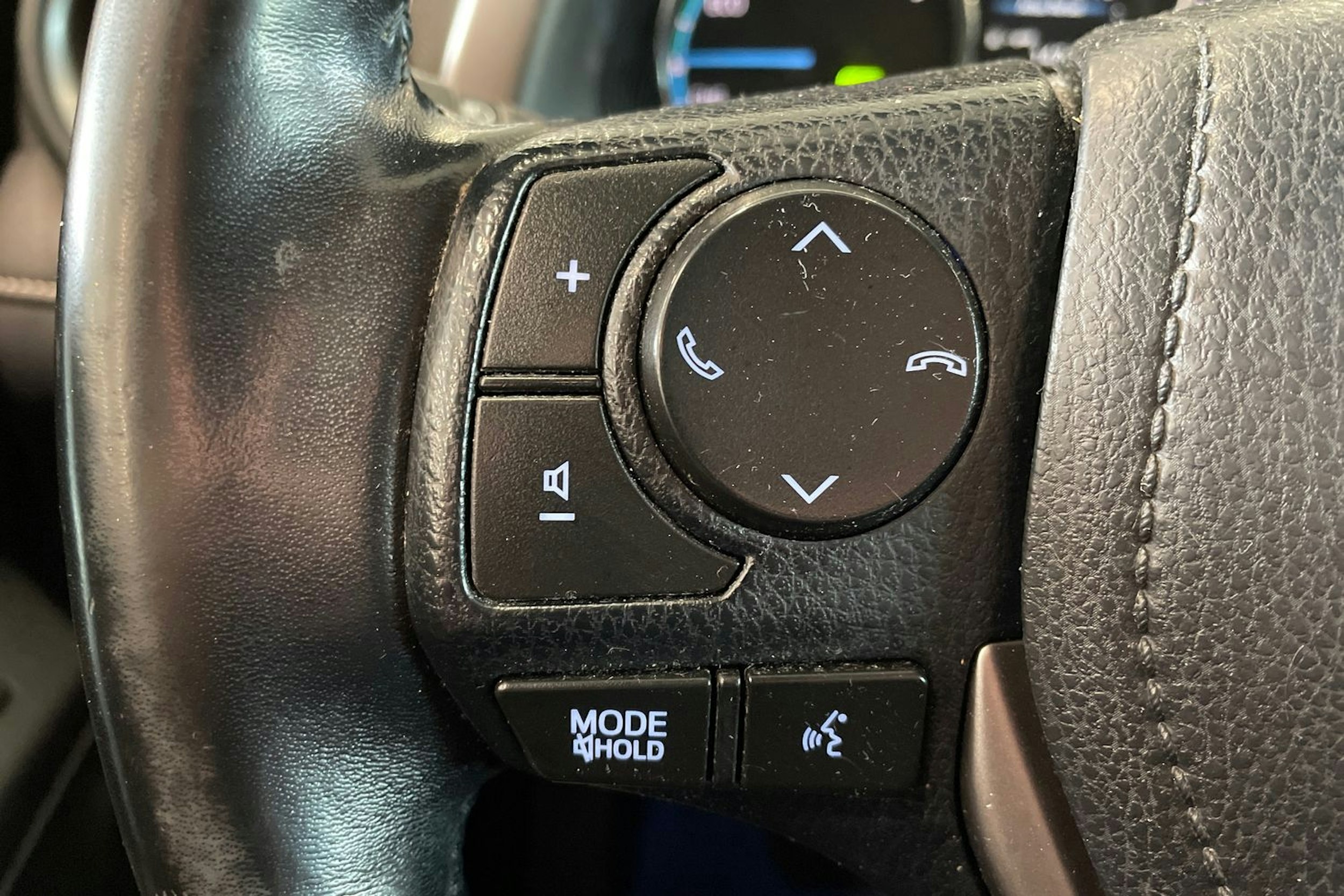valkoinen Toyota RAV4 2017 kuva 18.