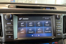 valkoinen Toyota RAV4 2017 kuva 22.