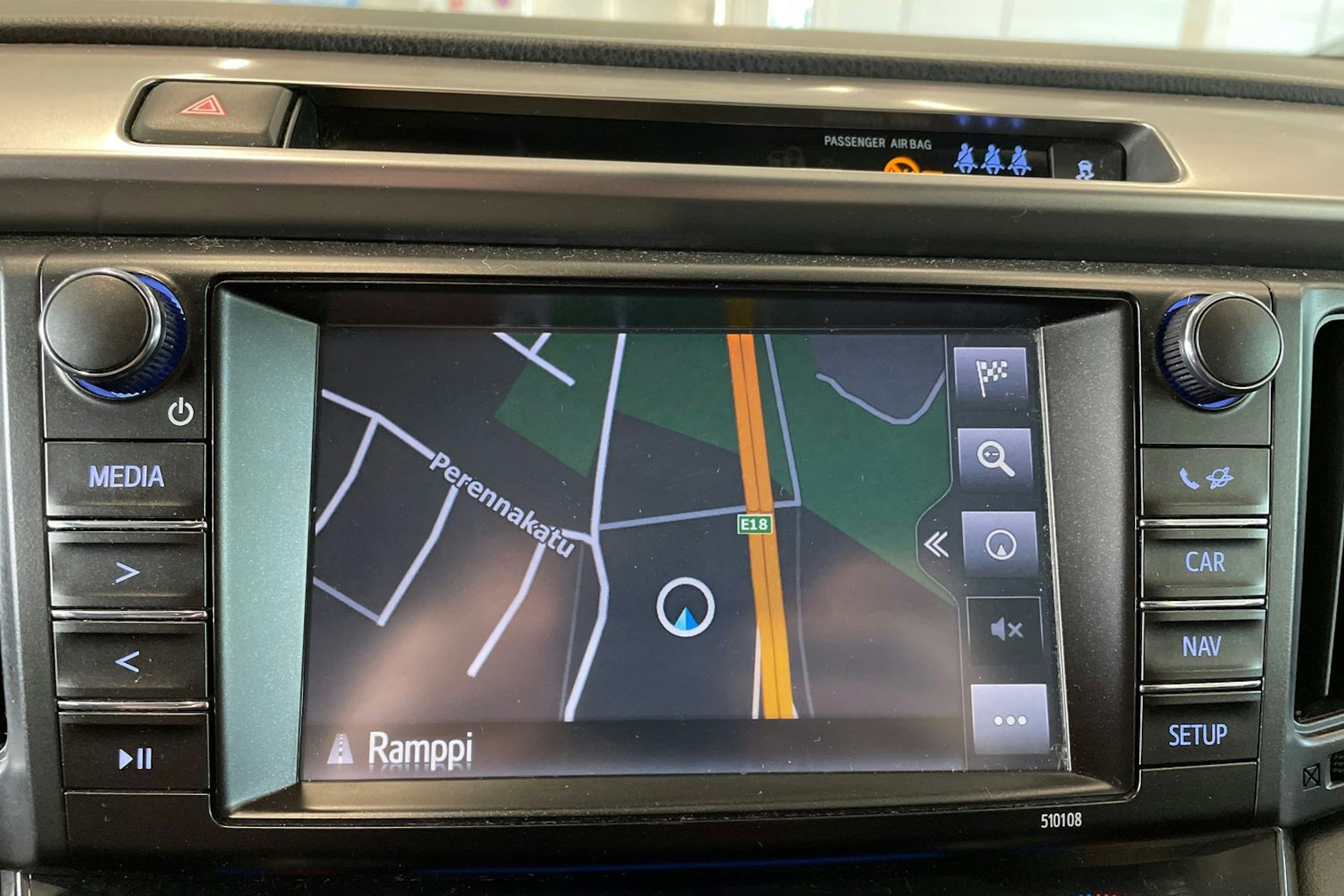 valkoinen Toyota RAV4 2017 kuva 25.