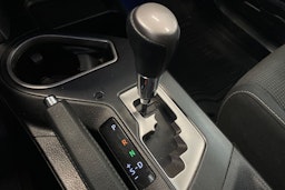 valkoinen Toyota RAV4 2017 kuva 29.
