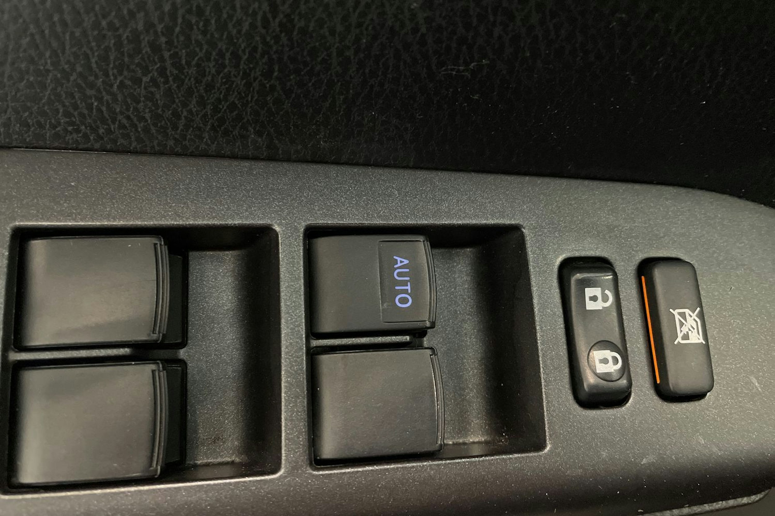 valkoinen Toyota RAV4 2017 kuva 30.