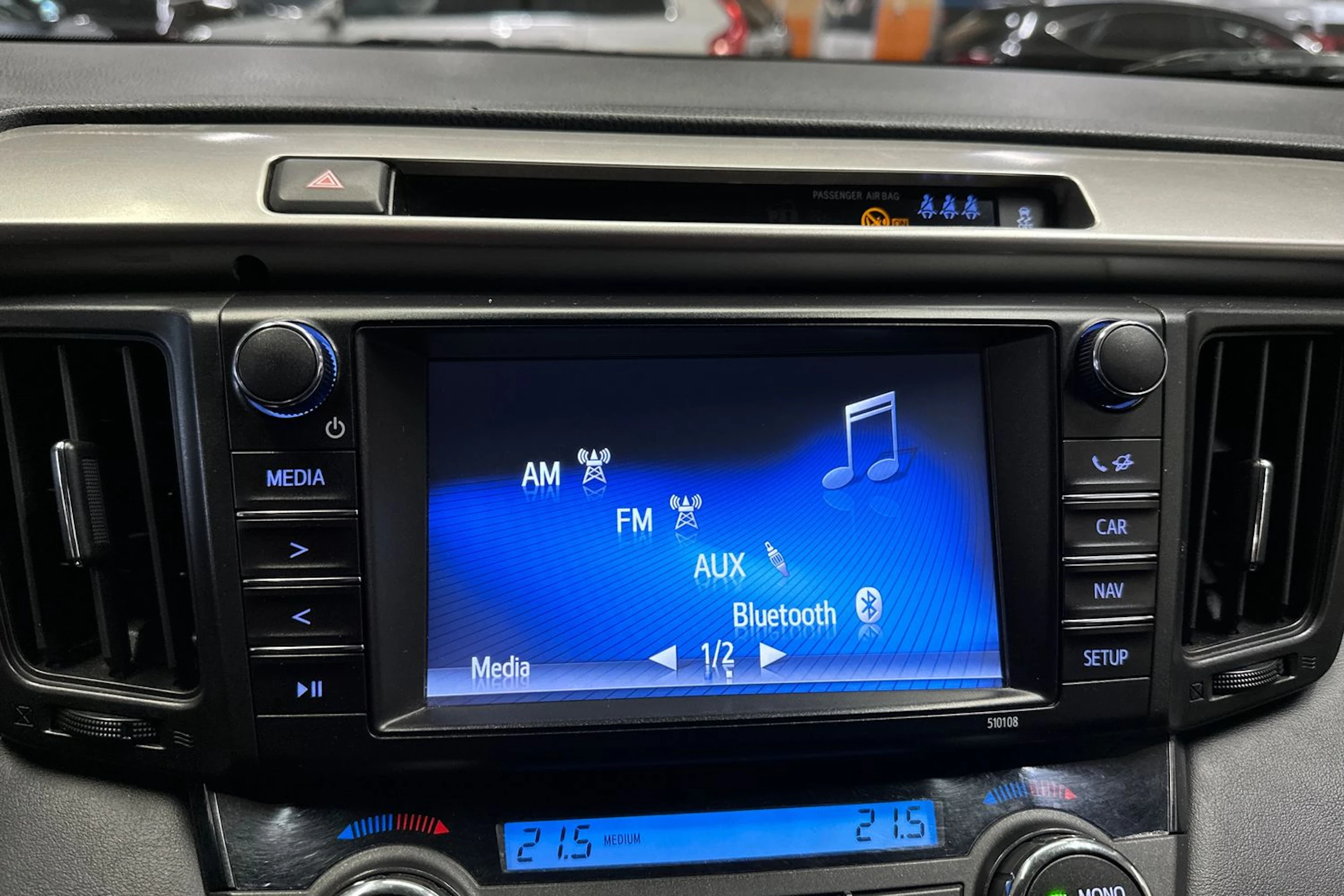 valkoinen Toyota RAV4 2017 kuva 13.