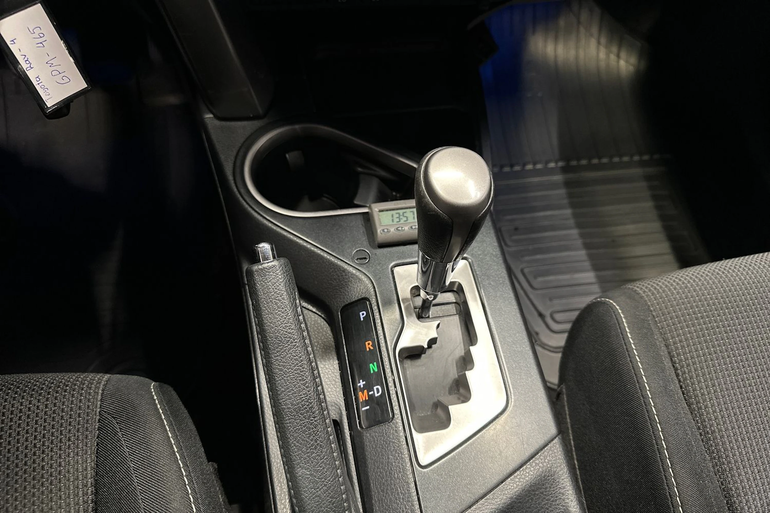 valkoinen Toyota RAV4 2017 kuva 16.