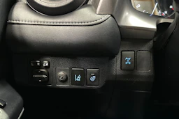 valkoinen Toyota RAV4 2017 kuva 21.