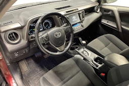 punainen Toyota RAV4 2017 kuva 7.