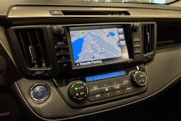 punainen Toyota RAV4 2017 kuva 16.