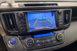 punainen Toyota RAV4 2017 kuva 19.