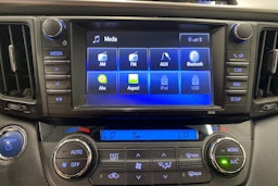 punainen Toyota RAV4 2017 kuva 21.