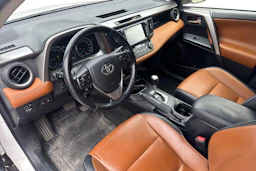 valkoinen Toyota RAV4 2017 kuva 3.