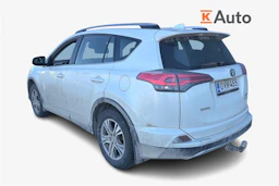 valkoinen Toyota RAV4 2017 kuva 2.