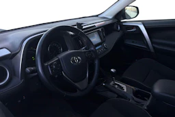 valkoinen Toyota RAV4 2017 kuva 3.