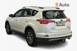 valkoinen Toyota RAV4 2017 kuva 2.