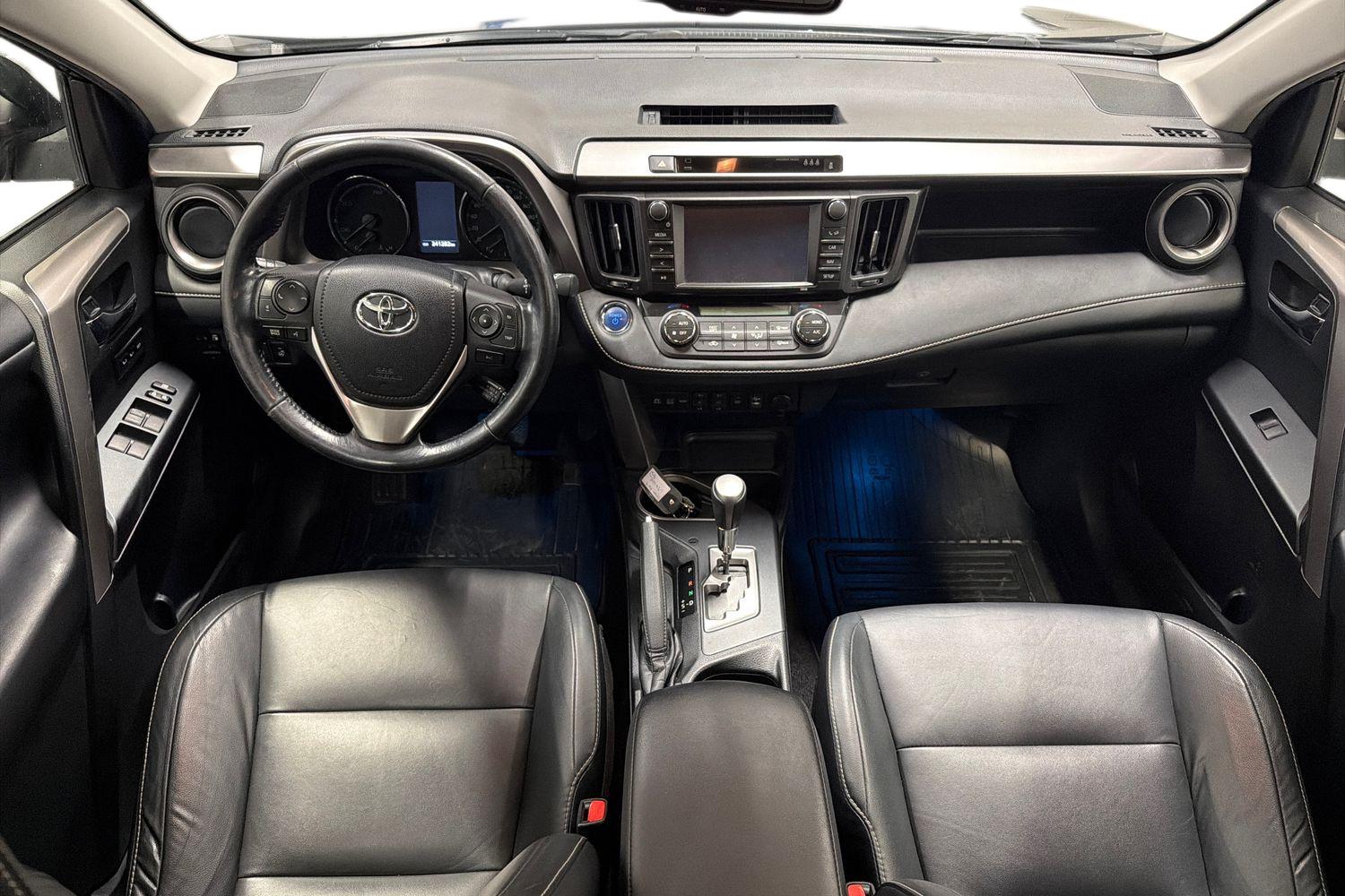 Toyota RAV4 2,5 Hybrid AWD Premium 2017, photo 7/18