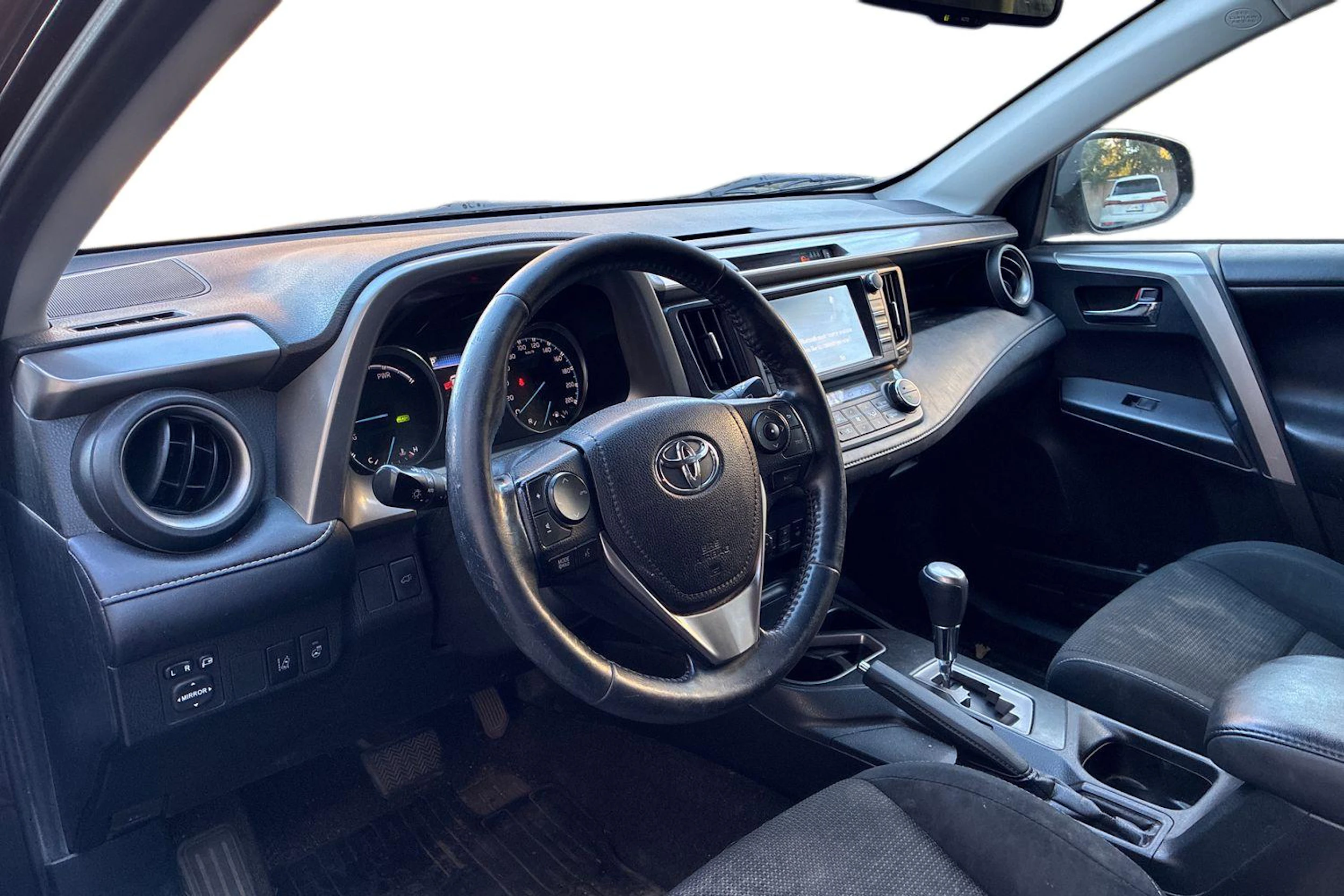 musta Toyota RAV4 2017 kuva 3.