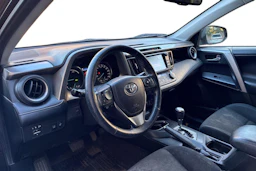 musta Toyota RAV4 2017 kuva 3.