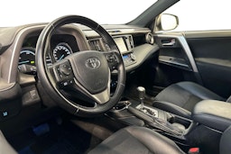 valkoinen Toyota RAV4 2017 kuva 6.