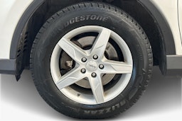 valkoinen Toyota RAV4 2017 kuva 9.