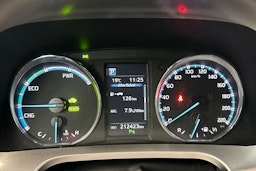 valkoinen Toyota RAV4 2017 kuva 12.