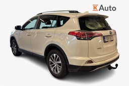 valkoinen Toyota RAV4 2017 kuva 2.