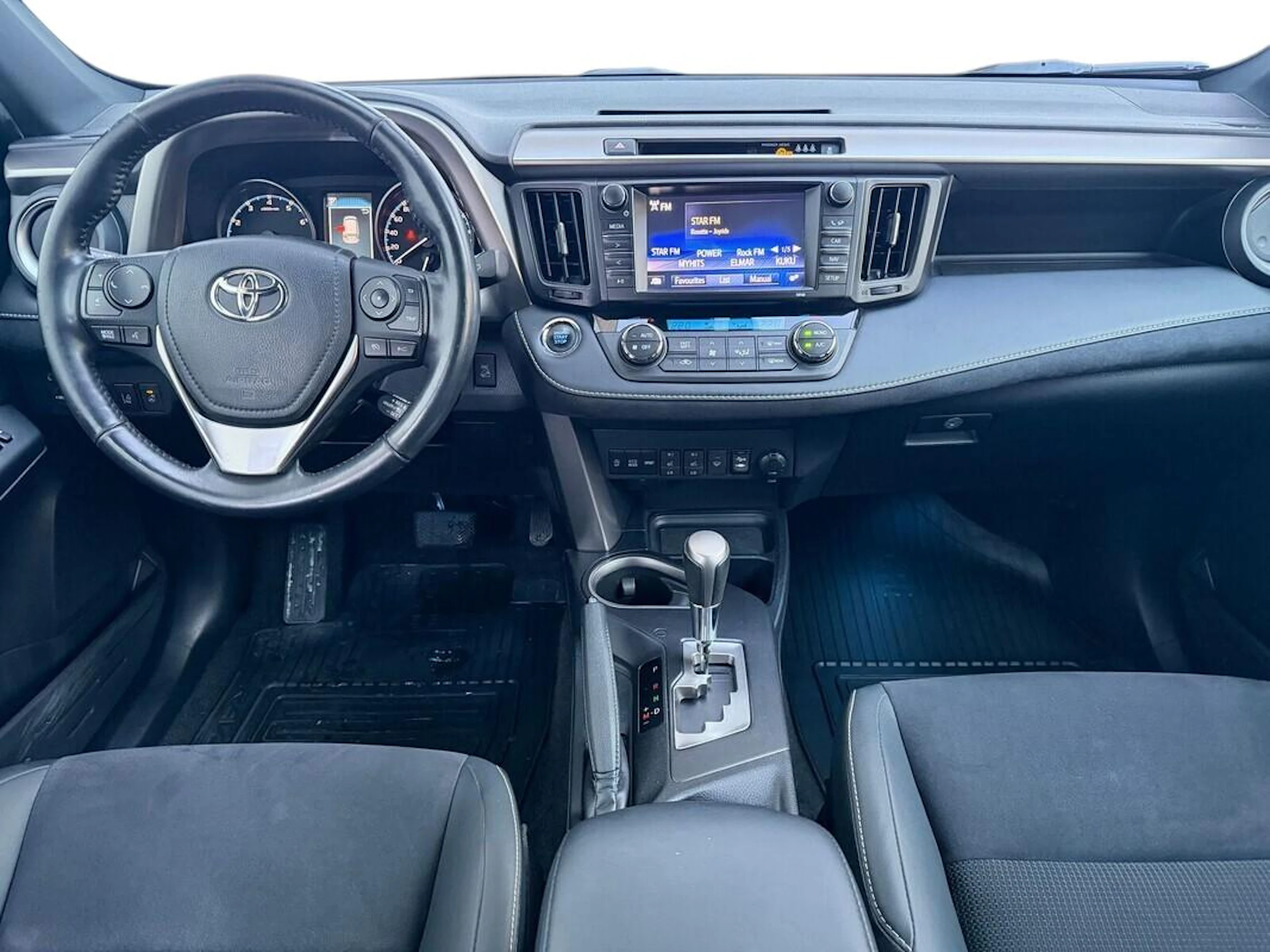 met. hopea Toyota RAV4 2018 kuva 3.