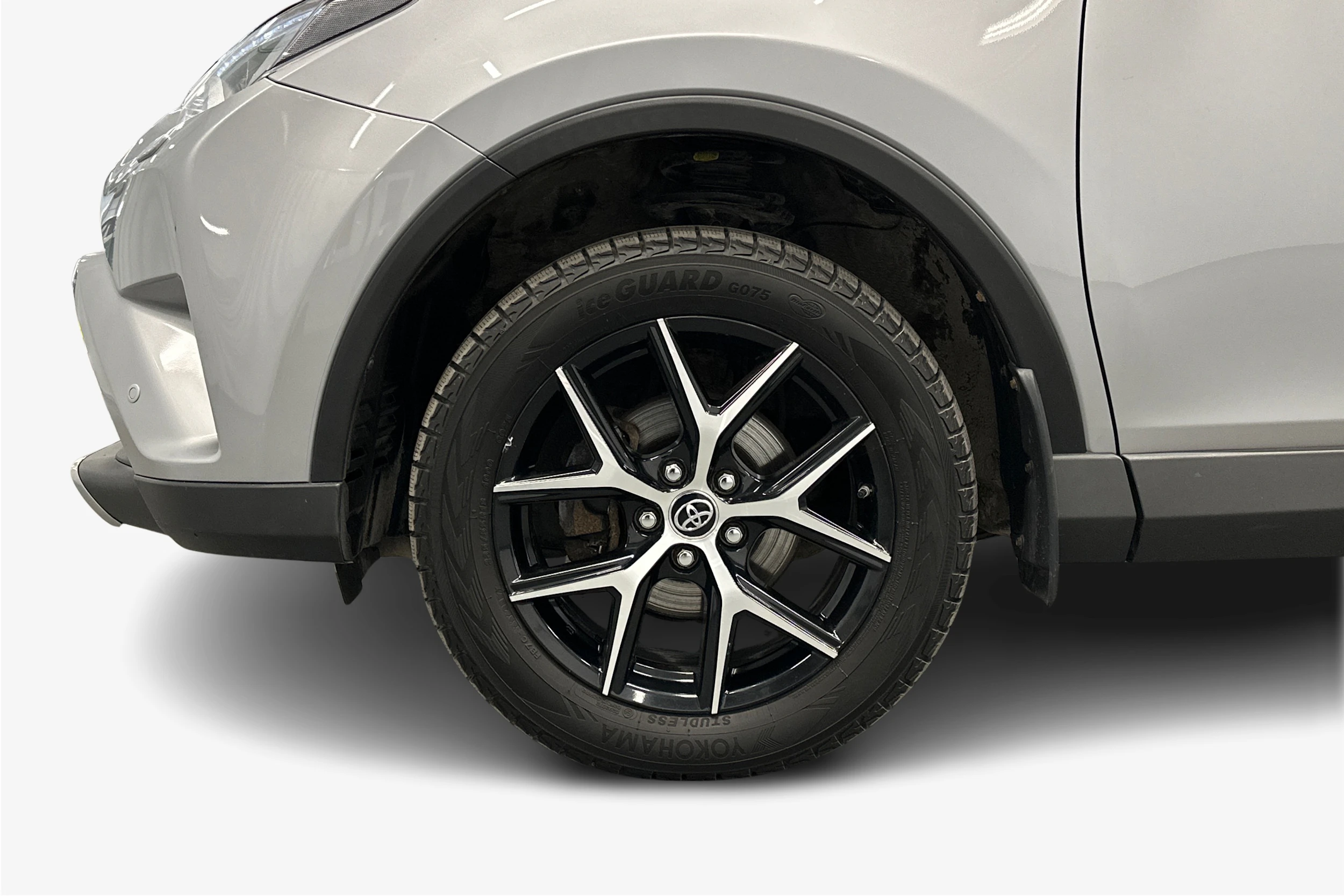 met. hopea Toyota RAV4 2018 kuva 12.