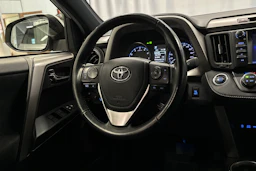 met. hopea Toyota RAV4 2018 kuva 19.