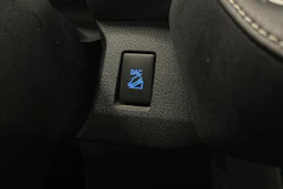 met. hopea Toyota RAV4 2018 kuva 27.