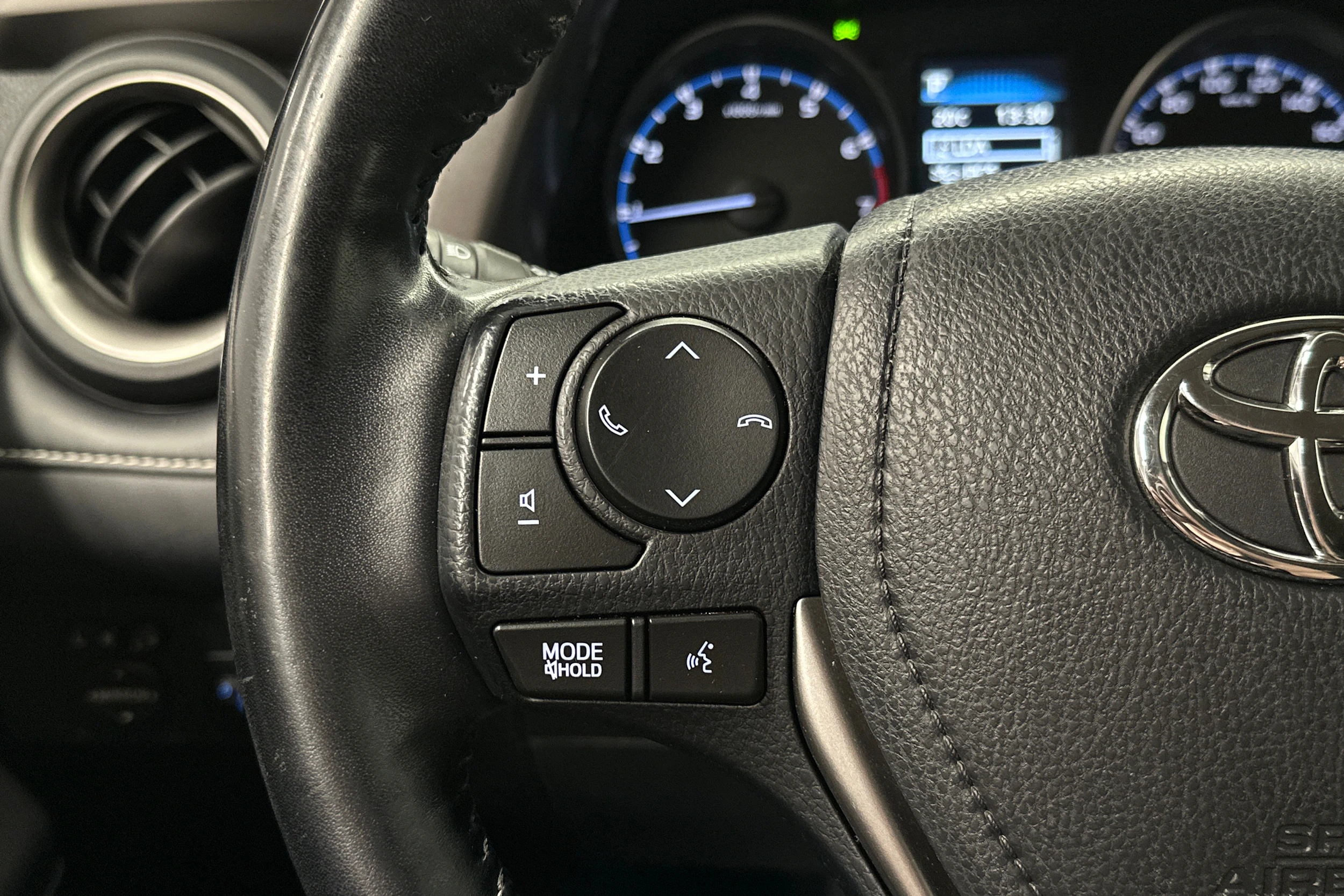 hopea Toyota RAV4 2018 kuva 15.