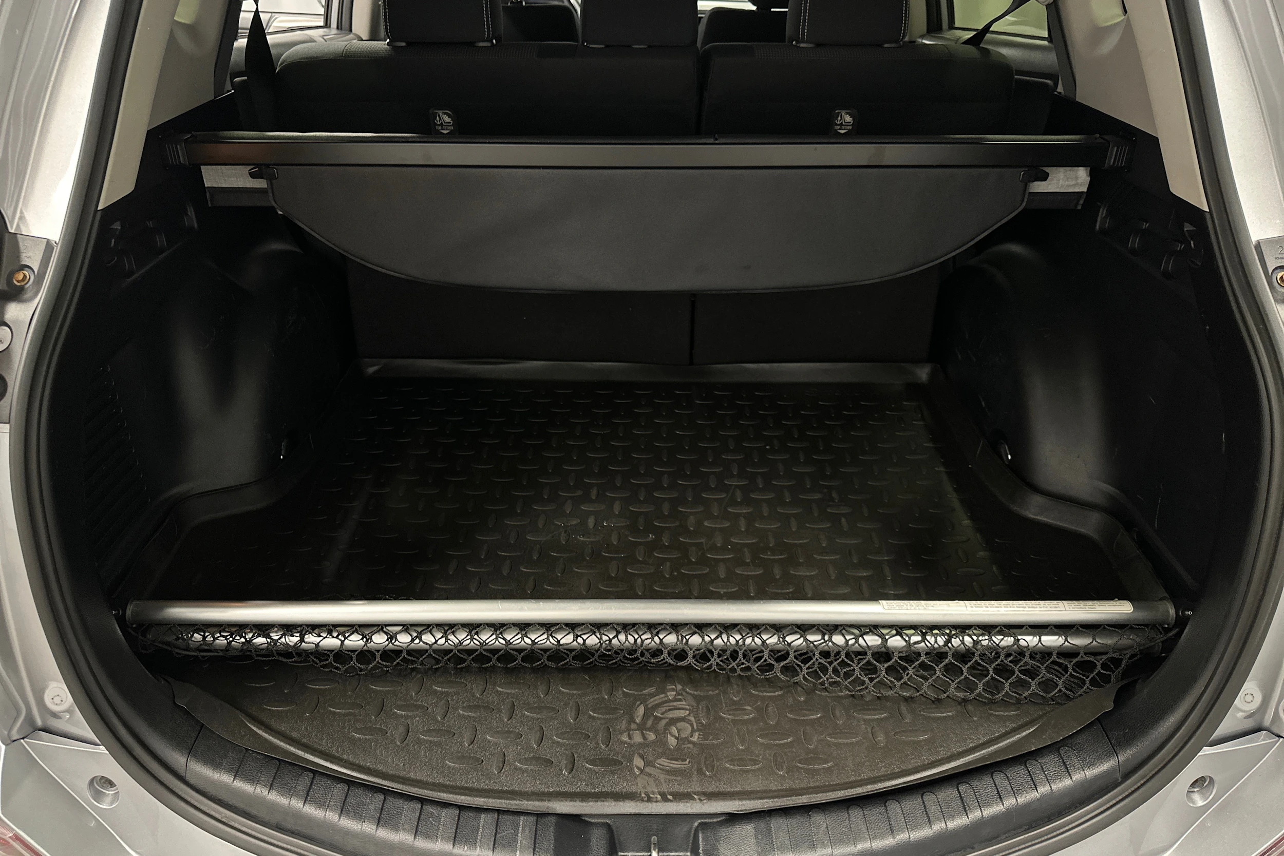 hopea Toyota RAV4 2018 kuva 29.