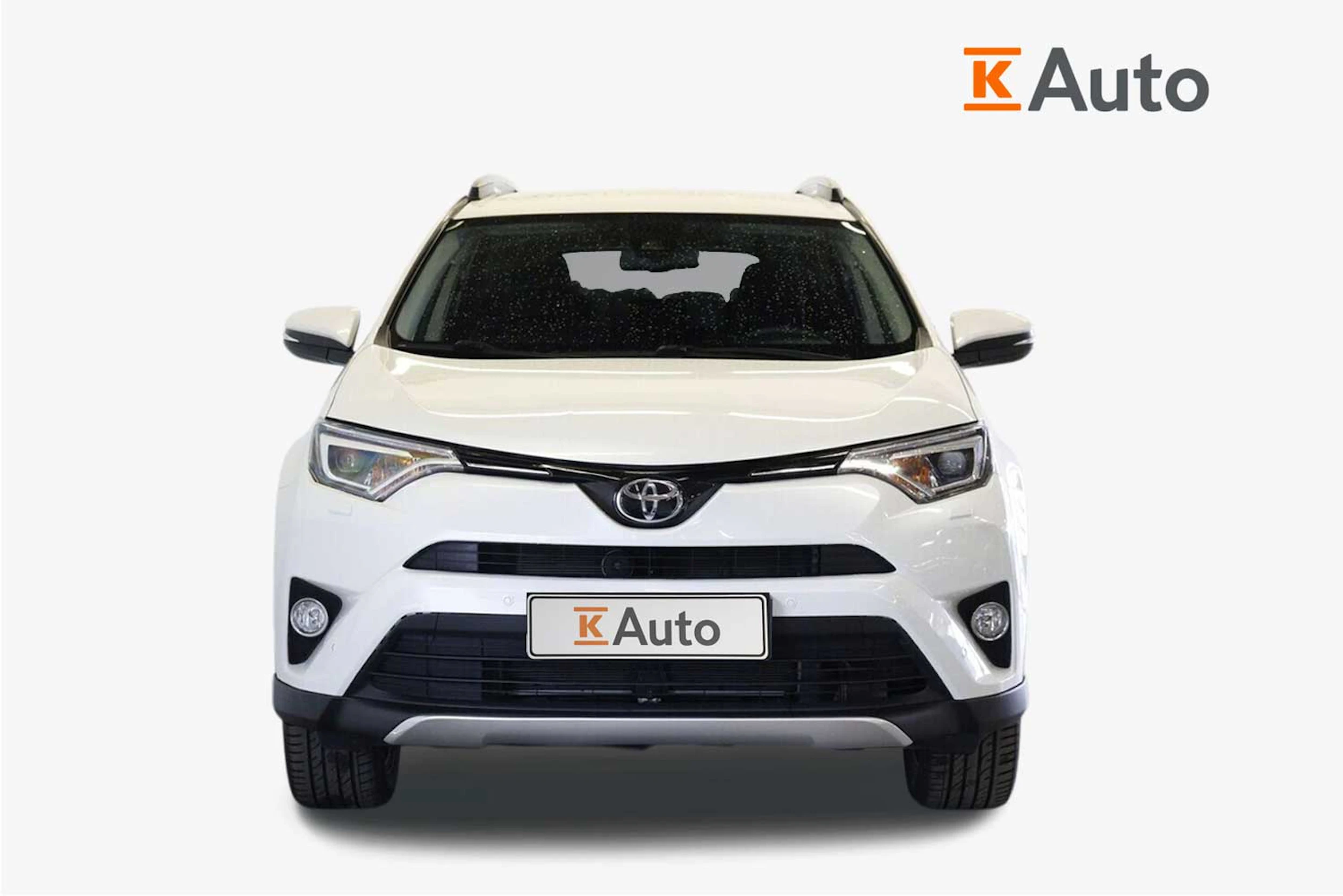 valkoinen Toyota RAV4 2018 kuva 5.