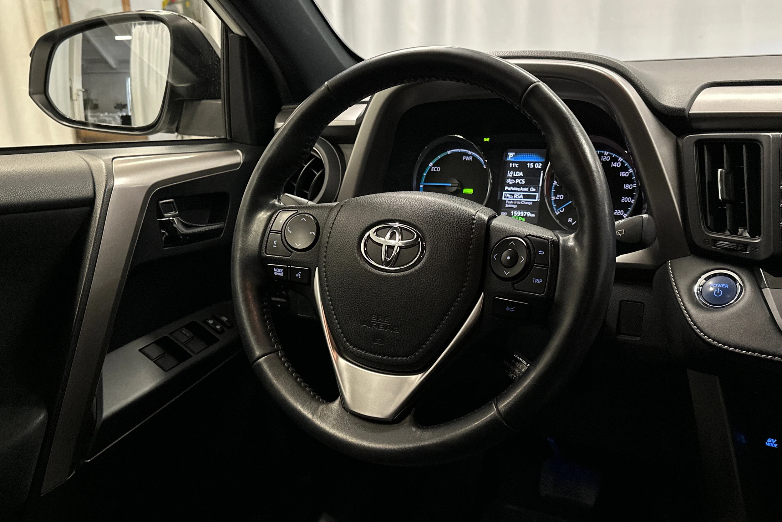 valkoinen Toyota RAV4 2018 kuva 20.