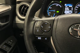 valkoinen Toyota RAV4 2018 kuva 21.