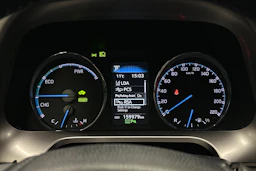 valkoinen Toyota RAV4 2018 kuva 25.