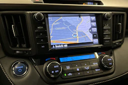 valkoinen Toyota RAV4 2018 kuva 29.