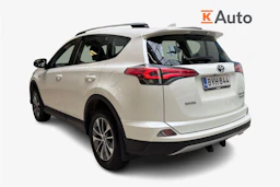 valkoinen Toyota RAV4 2018 kuva 2.