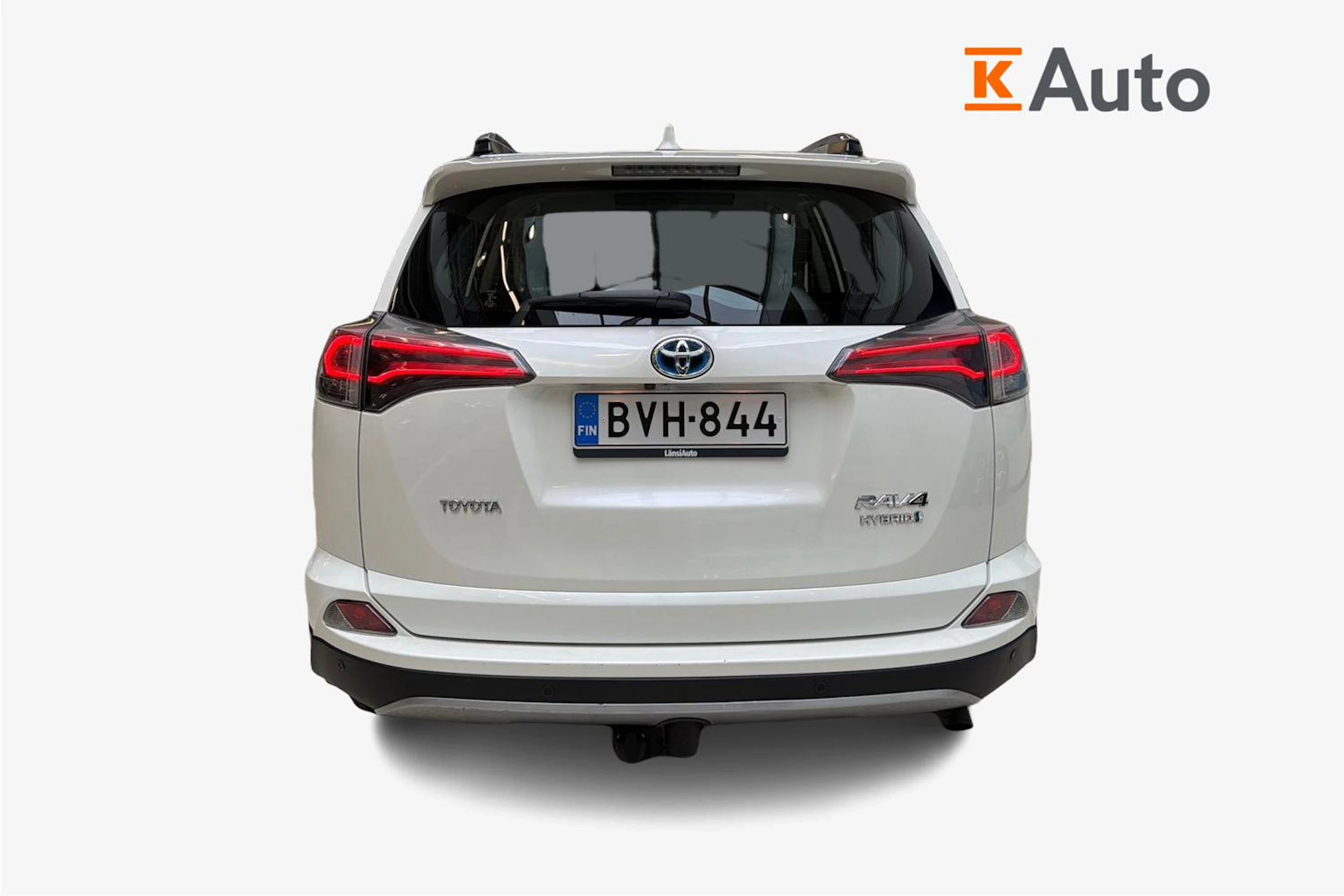 valkoinen Toyota RAV4 2018 kuva 3.