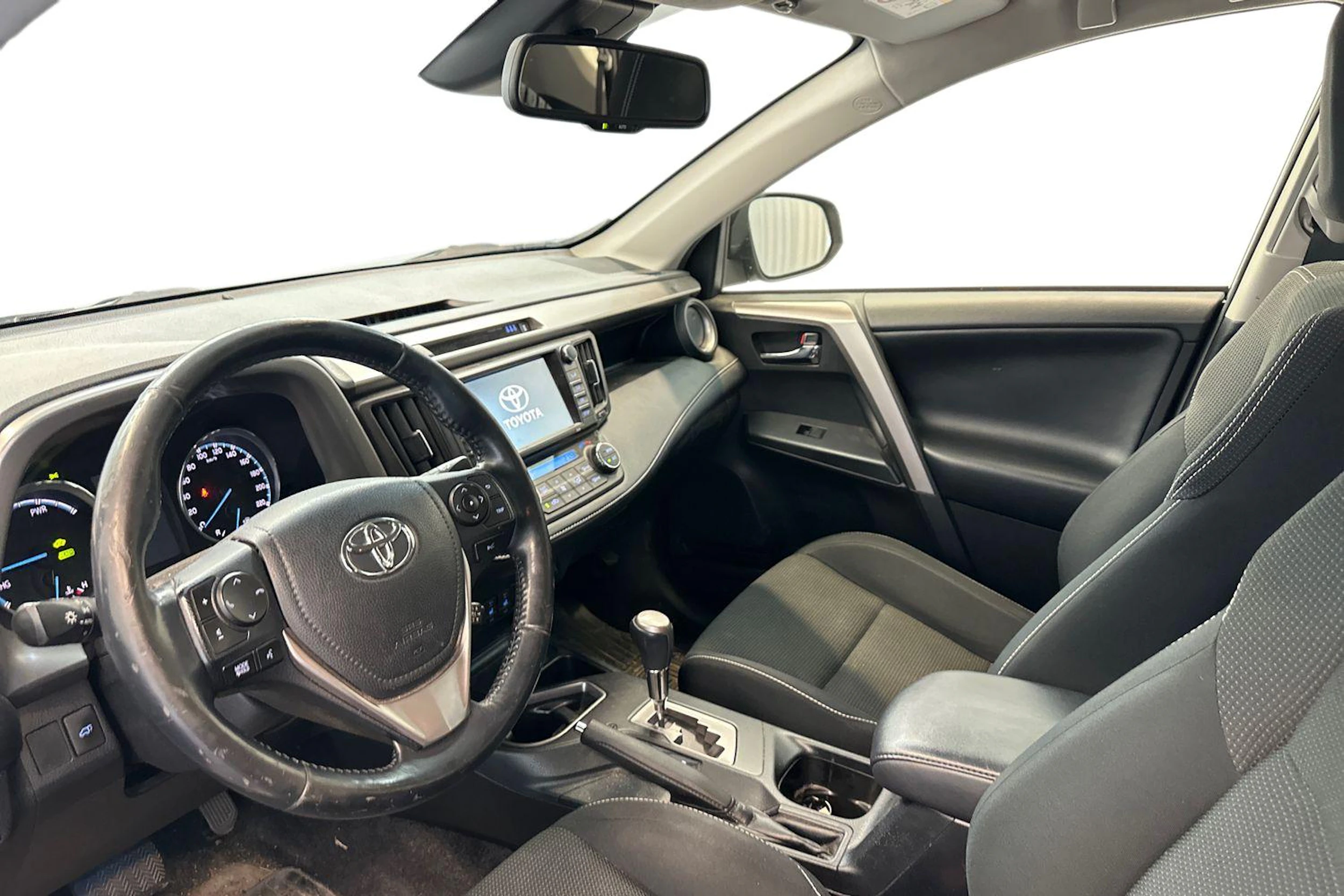 hopea Toyota RAV4 2018 kuva 3.