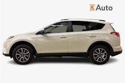 Valkoinen Toyota RAV4 2018 kuva 6.