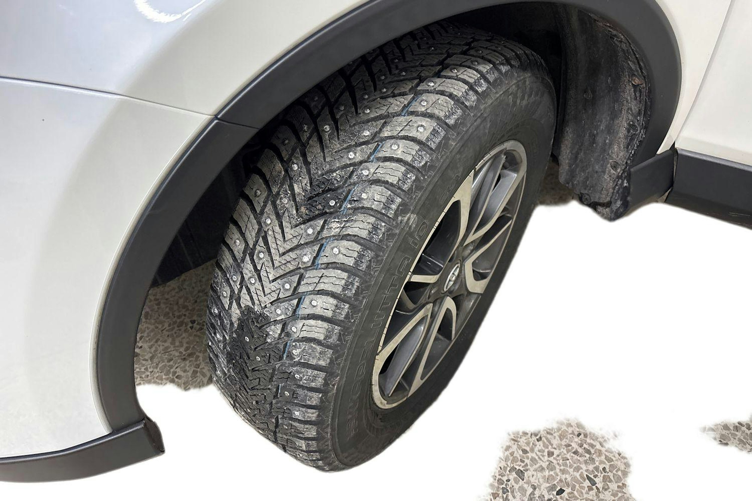 Valkoinen Toyota RAV4 2018 kuva 11.