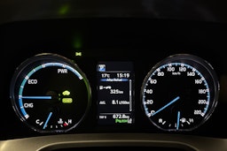 Valkoinen Toyota RAV4 2018 kuva 24.