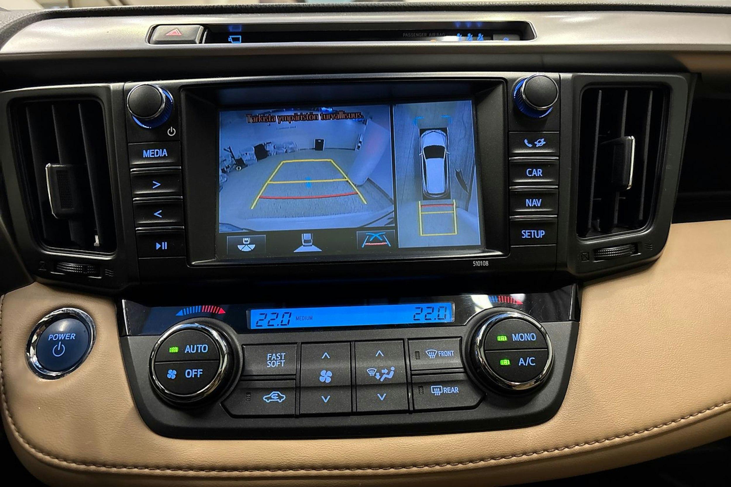 Valkoinen Toyota RAV4 2018 kuva 25.