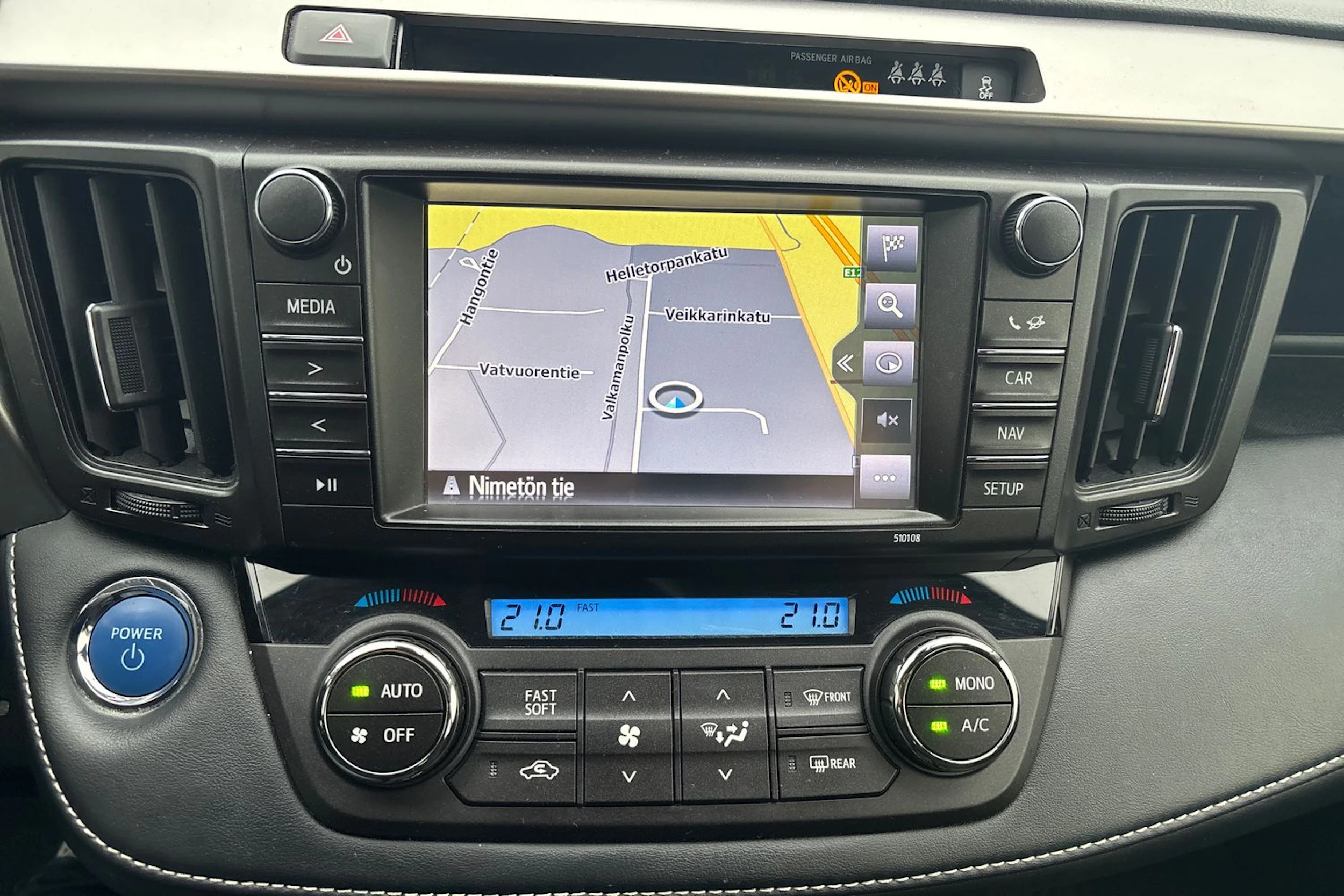 ruskea (beige) Toyota RAV4 2018 kuva 5.